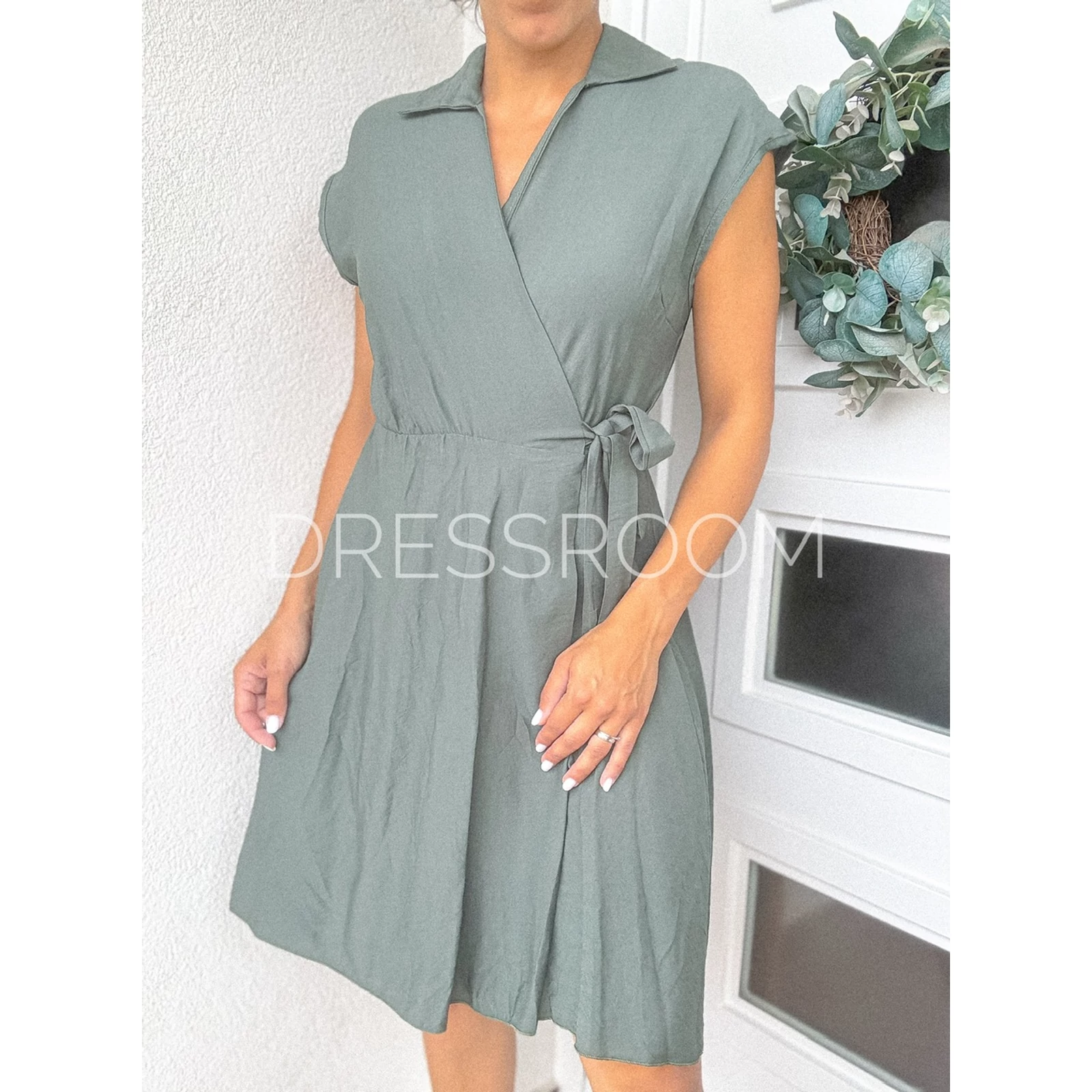 Kép 2/3 - JULIE basic ruha - Khaki