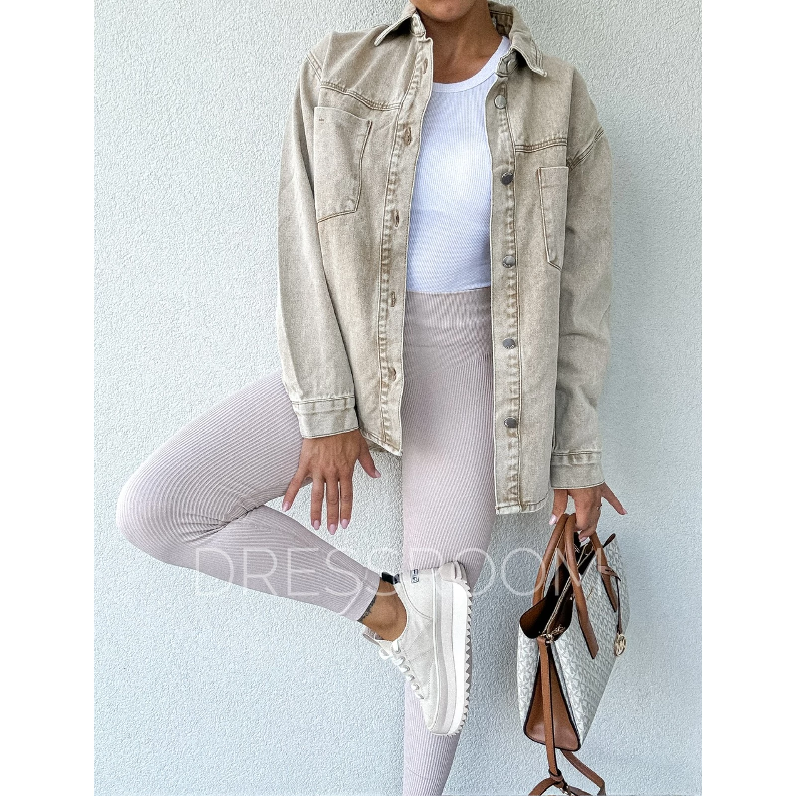 Kép 2/3 - LEILA- Farmeringkabát - Beige