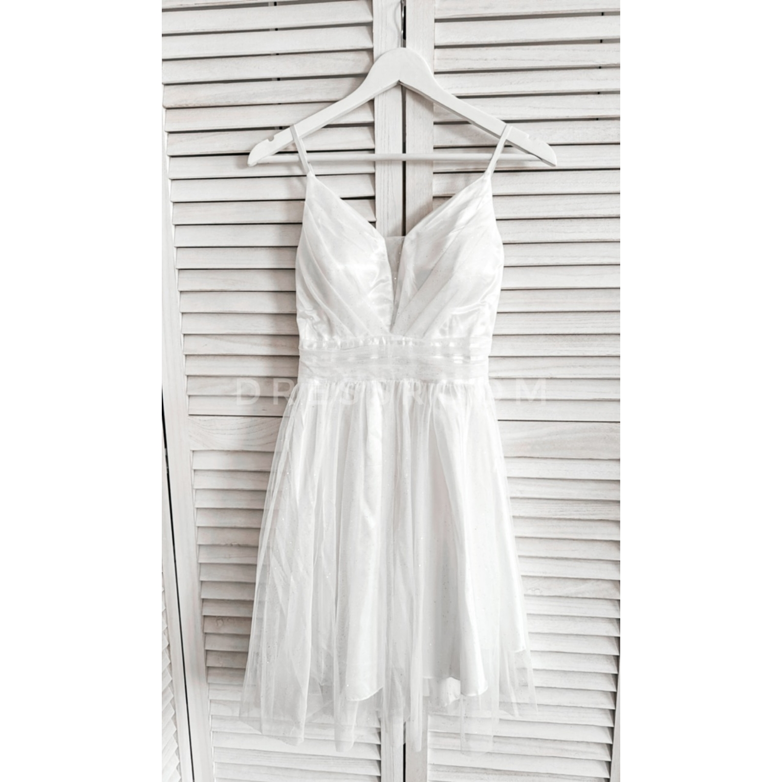 Kép 1/3 - LUXORY csillámos ruha - Fehér -Menyecske ruha