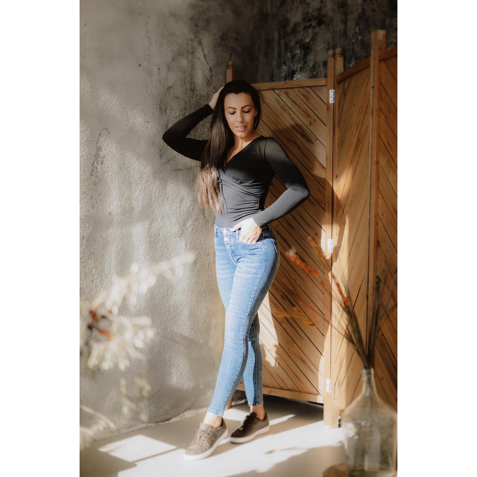 Kép 1/2 - KAMILLA body - Fekete